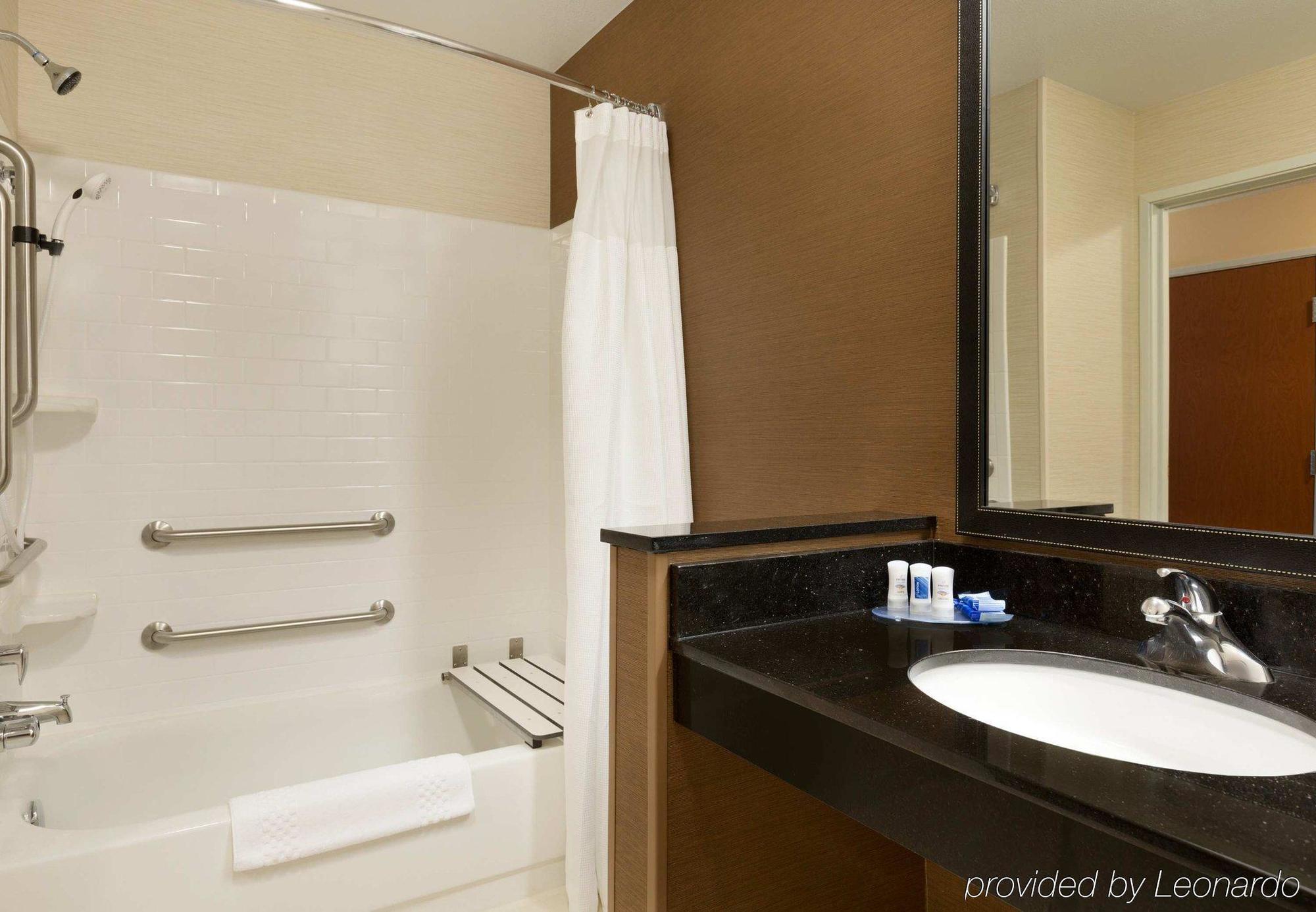 Fairfield Inn & Suites Bismarck South Extérieur photo