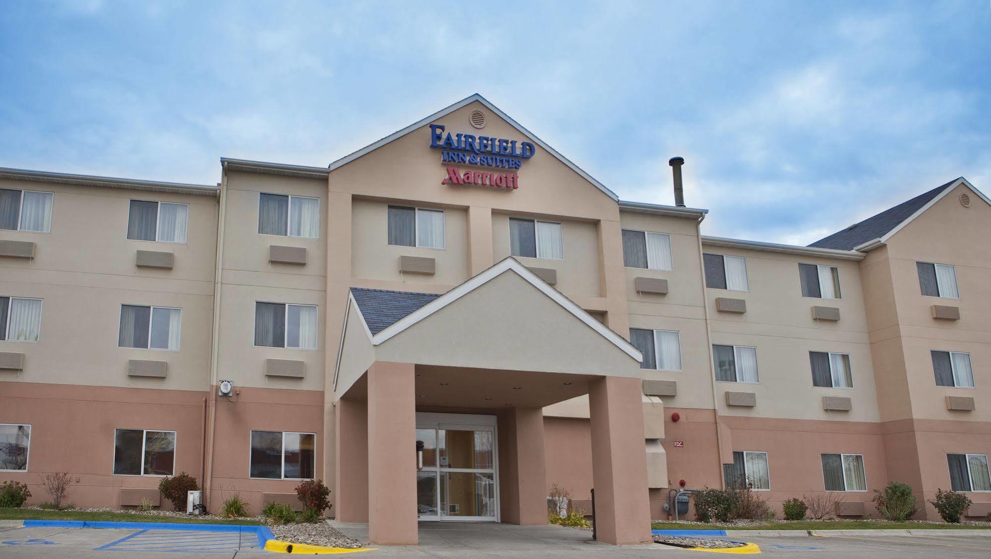 Fairfield Inn & Suites Bismarck South Extérieur photo